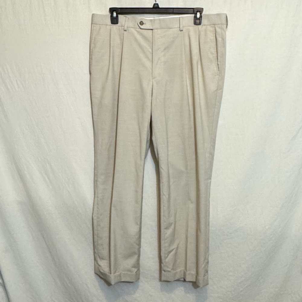 B-159 Men’s‎ Saddlebred Cream Khaki Pleated Pants Size 40x30
